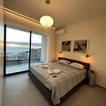 Ana Maria's Excellent In Apartamento Palasë