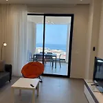 Ana Maria's Excellent In Apartamento