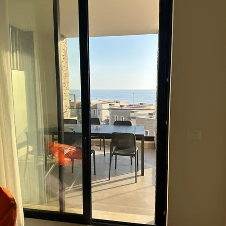 Ana Maria's Excellent Dhermi Appartement