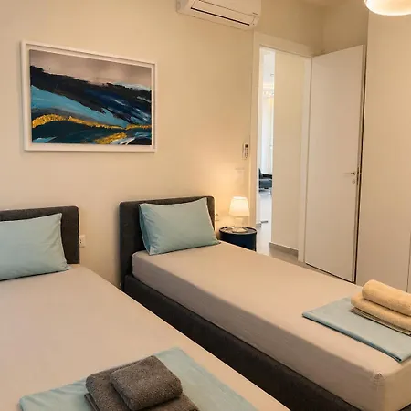 Ana Maria's Excellent Dhermi Appartement *